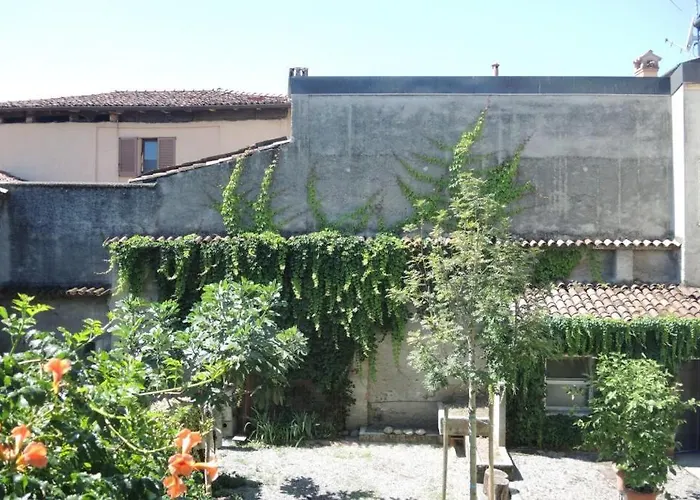 La Corte del Noce